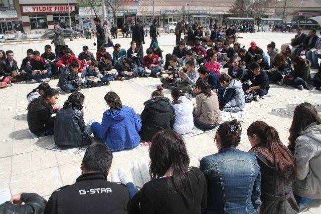 Açık Havada Kitap Okudular 1