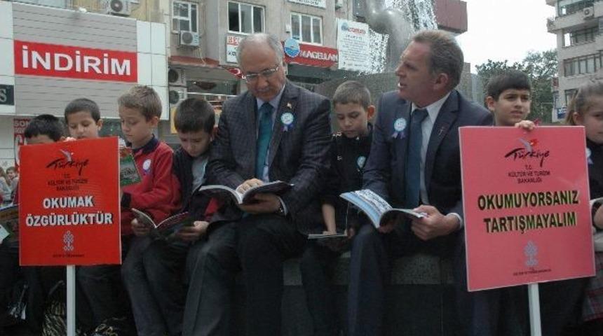Manisa'da Kitap Okuma Saati