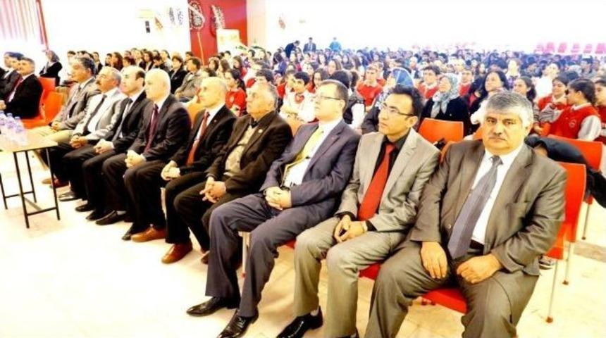 Sarıg&ouml;l&rsquo;de &Ouml;ğrenciler Sahne Aldı