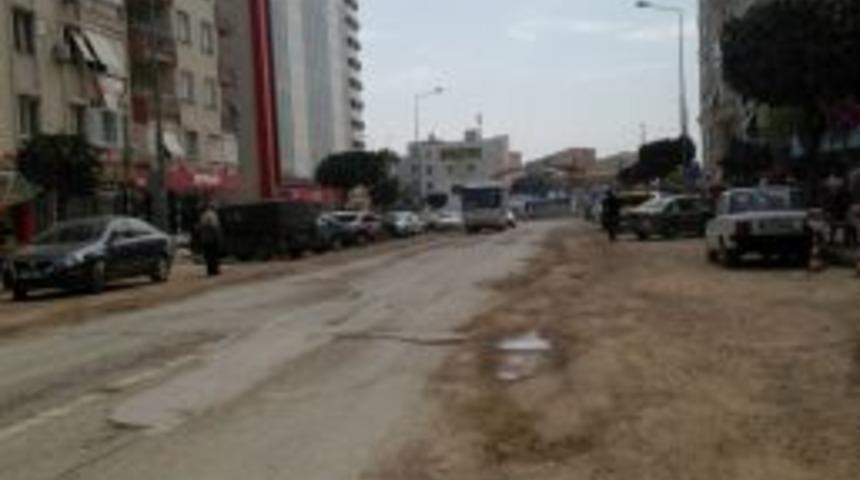 AK Partili Tabur: Antalya&rsquo;nın Yolları I&ccedil;ler Acısı Durumda