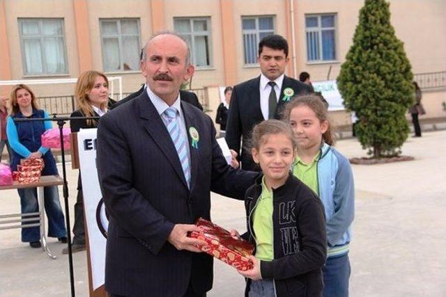 Ağa&ccedil; Ve Orman Sevgisini Resimlerle Anlattılar 2