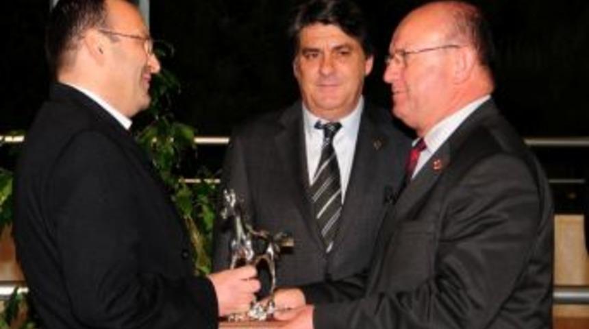 &Ccedil;gc Kupasını Gıfted Akay Kazandı