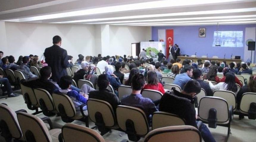 Şanlıurfa Gen&ccedil;lik Merkezi'nden &Ouml;ğrencilere Seminer
