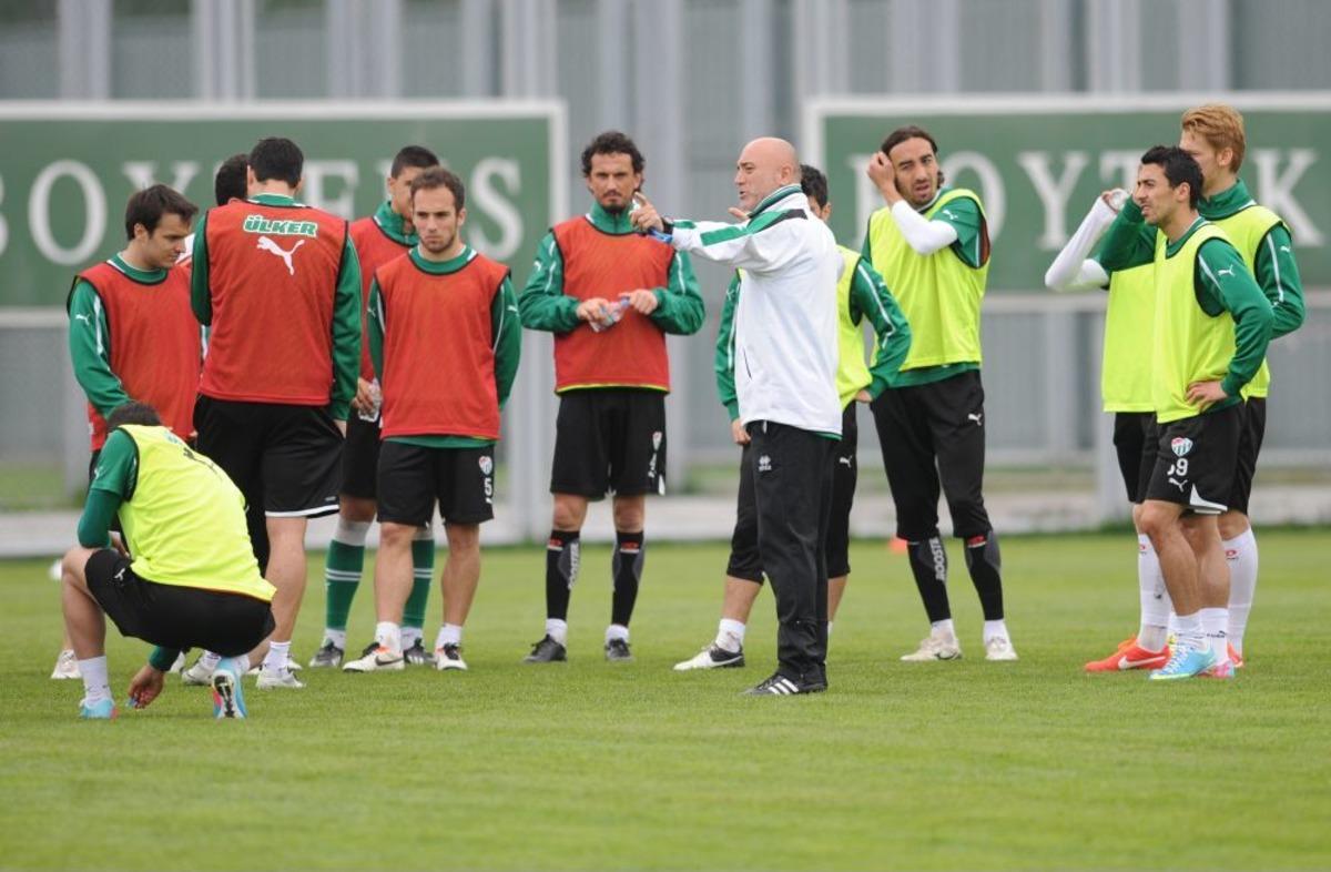 Bursaspor, Kasımpaşa Ma&ccedil;ının Hazırlıklarını S&uuml;rd&uuml;rd&uuml;