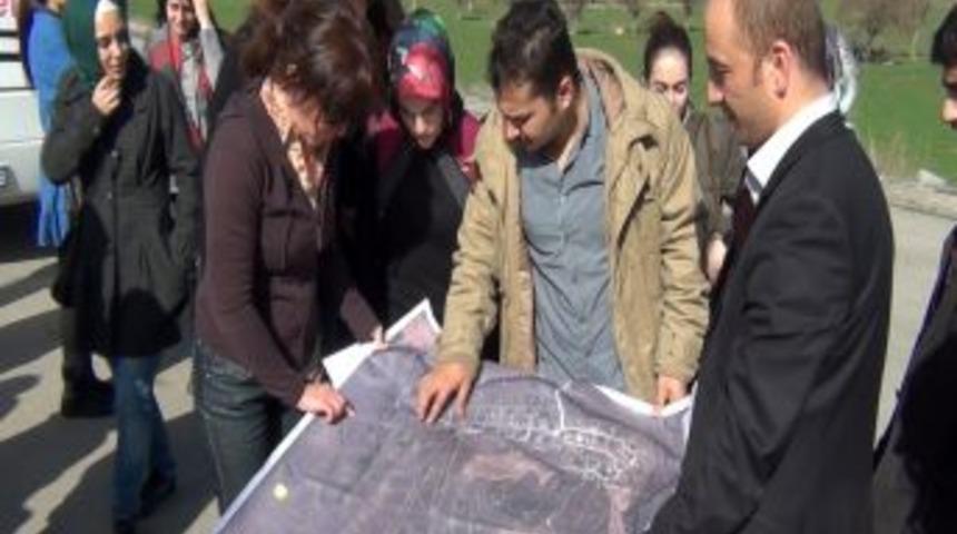 Mimarlık &Ouml;ğrencileri Pursaklar&rsquo;ı Inceledi