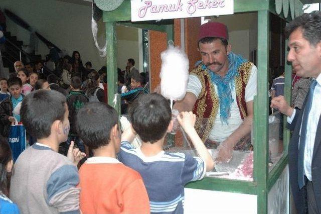 Minik &Ouml;ğrenciler Tiyatroyla Buluştu 1