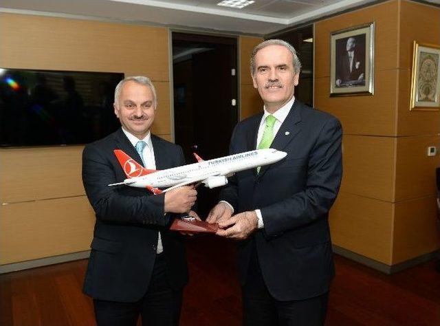 Kotil: &ldquo;bursa&rsquo;nın M&uuml;jde Beklediğini Biliyorum&rdquo; 2