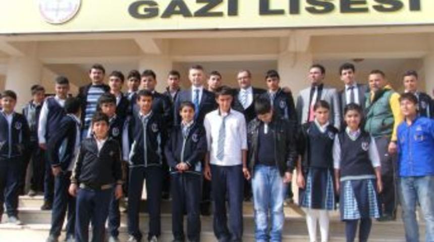 Viranşehir Emniyeti'nden Lise &Ouml;ğrencilerine Gen&ccedil;lik Semineri