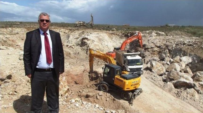 Ayvalık&rsquo;ta Yeni Hastanenin Temel &Ccedil;alışmaları Başladı