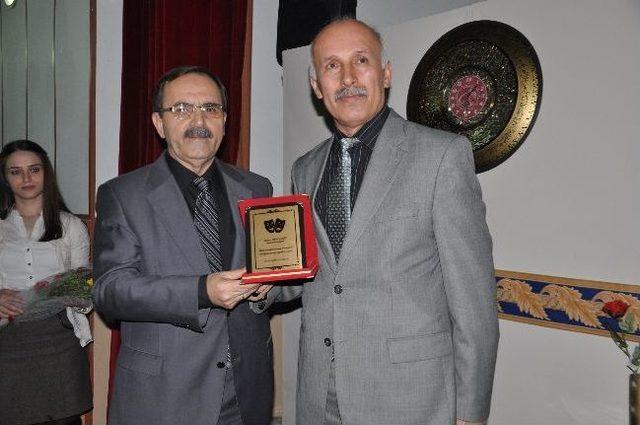 &ldquo;entrikalı Komedyası" Sahneledi 2