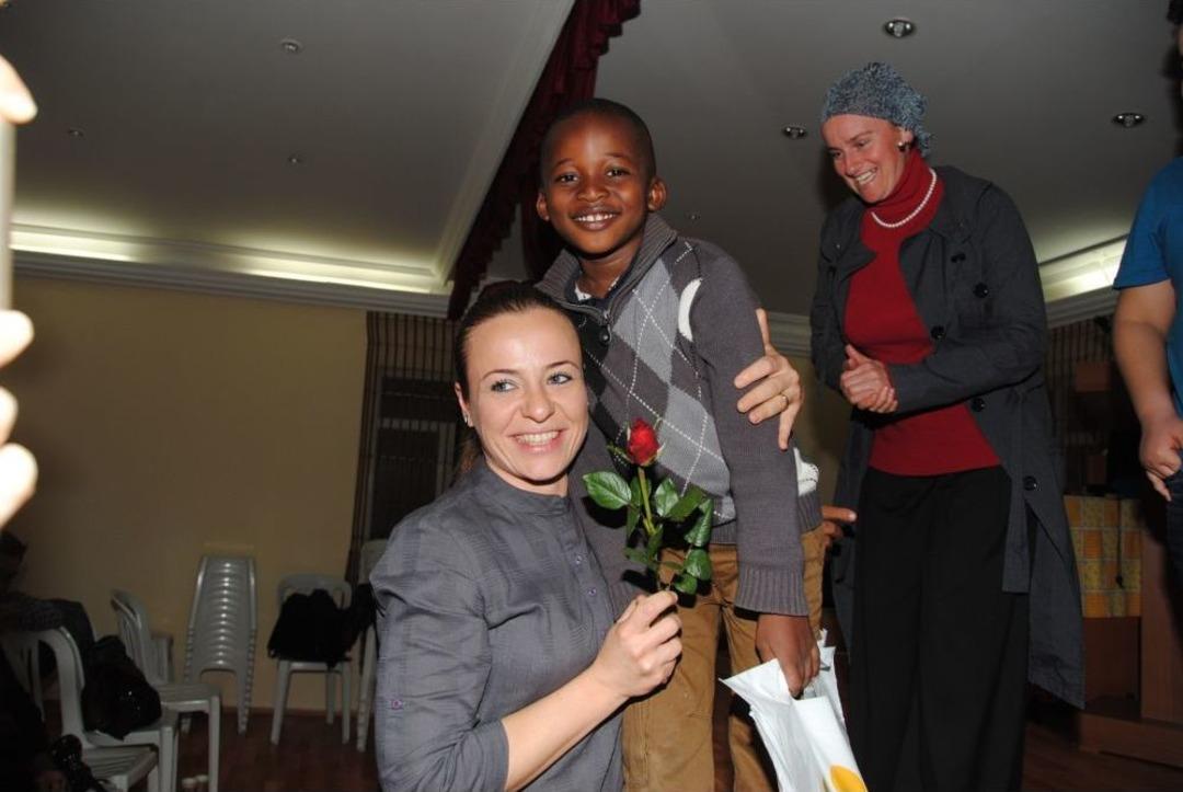 T&uuml;rk Doktorlar, Nijer'in G&uuml;llerini Bağrına Bastı