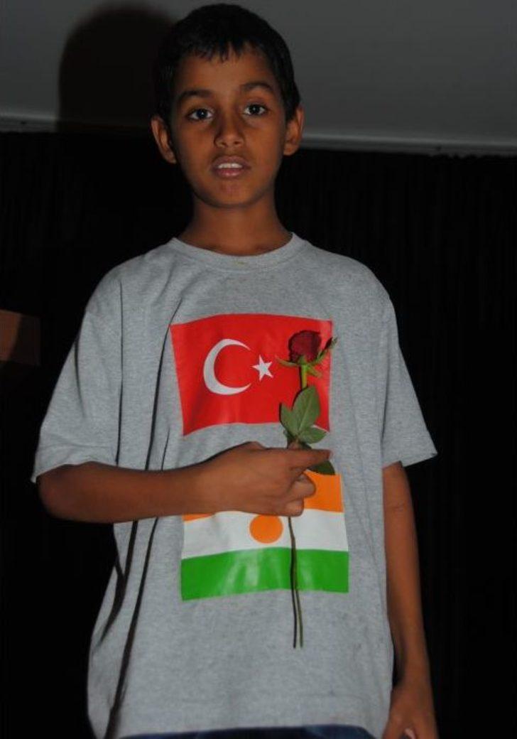 Türk Doktorlar, Nijer'in Güllerini Bağrına Bastı G4