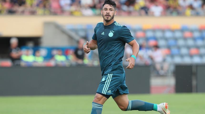 Giuliano Fenerbahçe'de kalıyor!