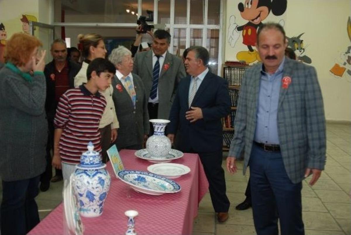 Kitapları Raflarda Bırakmayıp Okuyalım