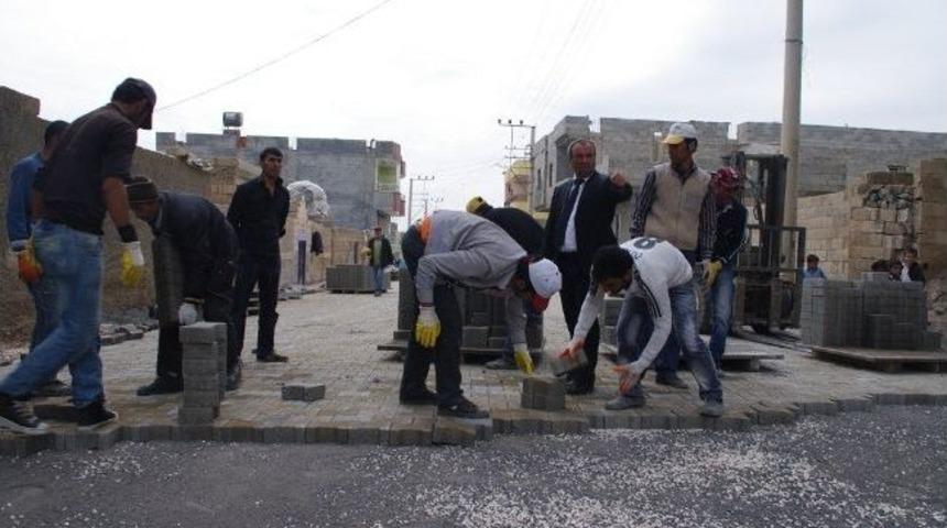Viranşehir'de Kilitli Parke Taşı &Ccedil;alışmaları