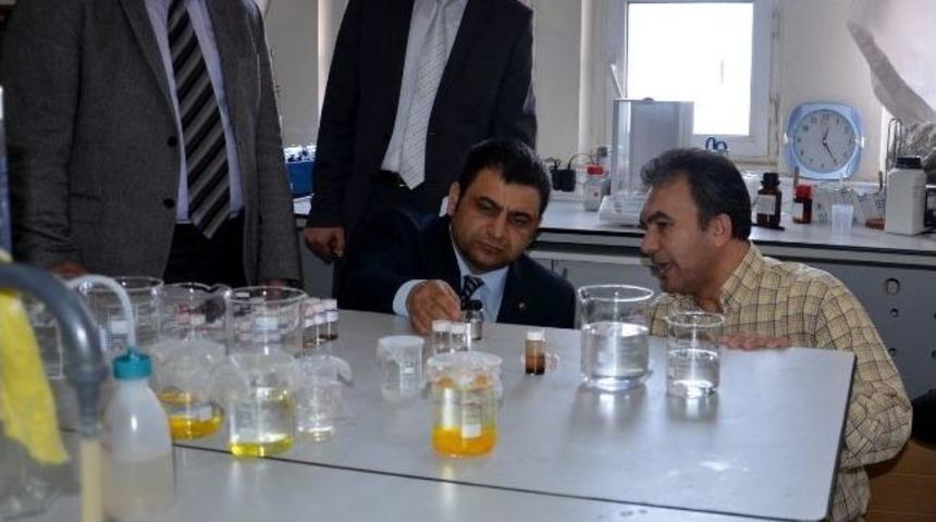 Çomü Rektörü Laçiner Laboratuvarları İnceledi