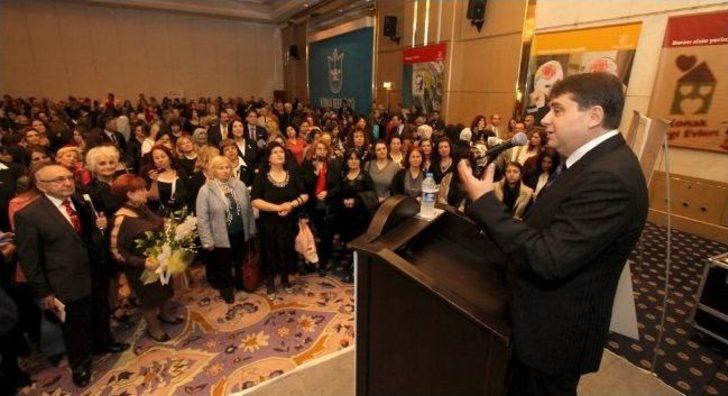 Konak Halk Üniversitesi Kadınlarından Başkan Tartan’a Sevgi Çemberi G2