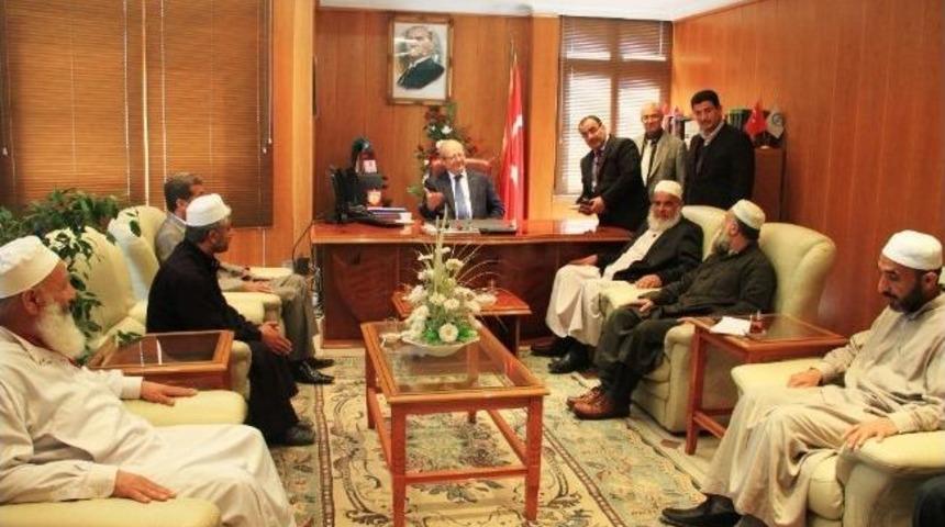 Suriyeli İmamlardan Adana M&uuml;ft&uuml;l&uuml;ğ&uuml;ne Ziyaret