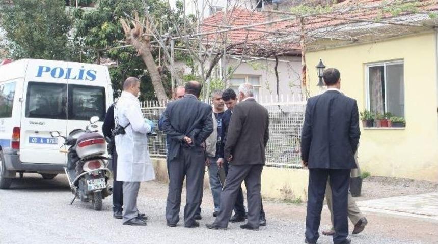 &Ouml;ğretmen Evinde &Ouml;l&uuml; Bulundu