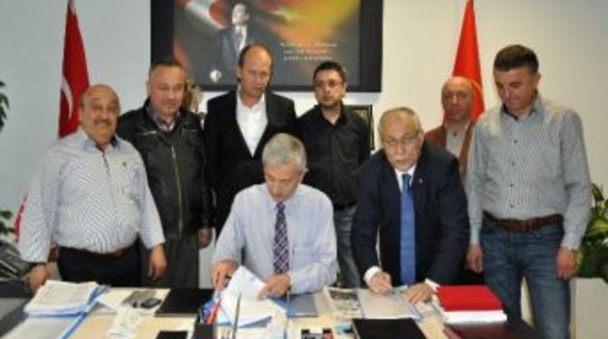Belediye, İş&ccedil;ilerle Toplu S&ouml;zleşme İmzaladı