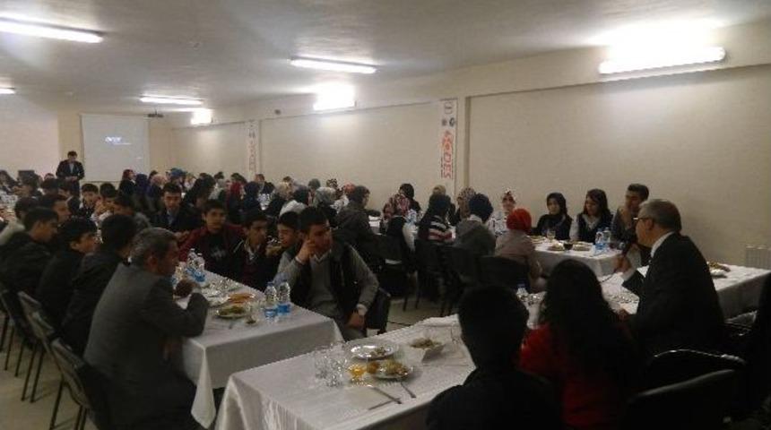 Bing&ouml;l&rsquo;de &lsquo;y&uuml;z G&uuml;ler Y&uuml;z&rsquo; Vali&rsquo;yle Buluştu