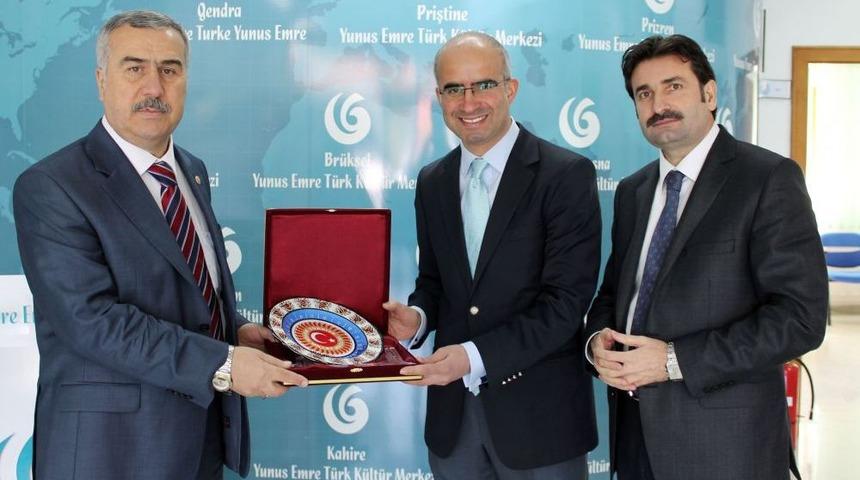 Milletvekili Demir, Mehmet Akif'in Torunuyla Makedonya'da