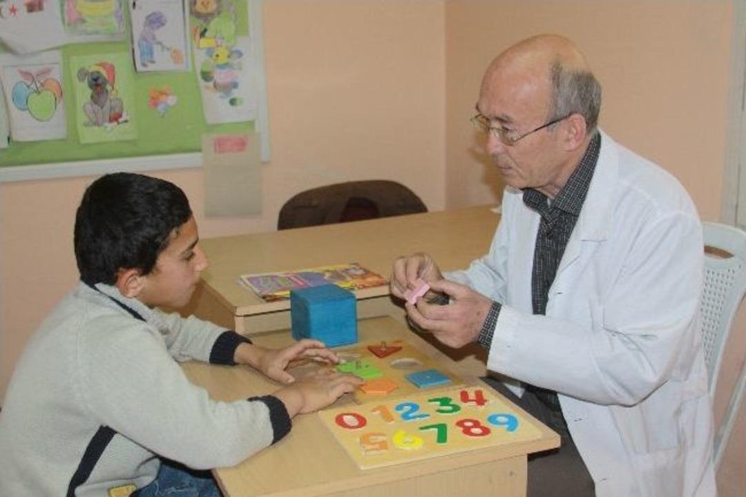 Recai Şeyhoğlu Annesi İ&ccedil;in K&uuml;t&uuml;phaneler Zinciri Kurdu