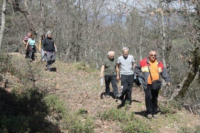 Çanakkale’li Doğaseverler Ağı Dağında Yürüdü