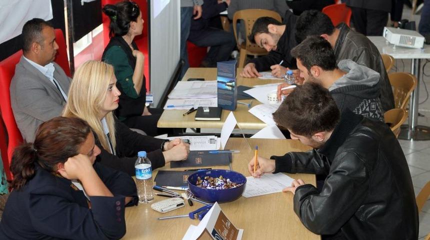 Muğla &Uuml;niversitesi'nde Turizmcilerle &Ouml;ğrenciler Buluştu