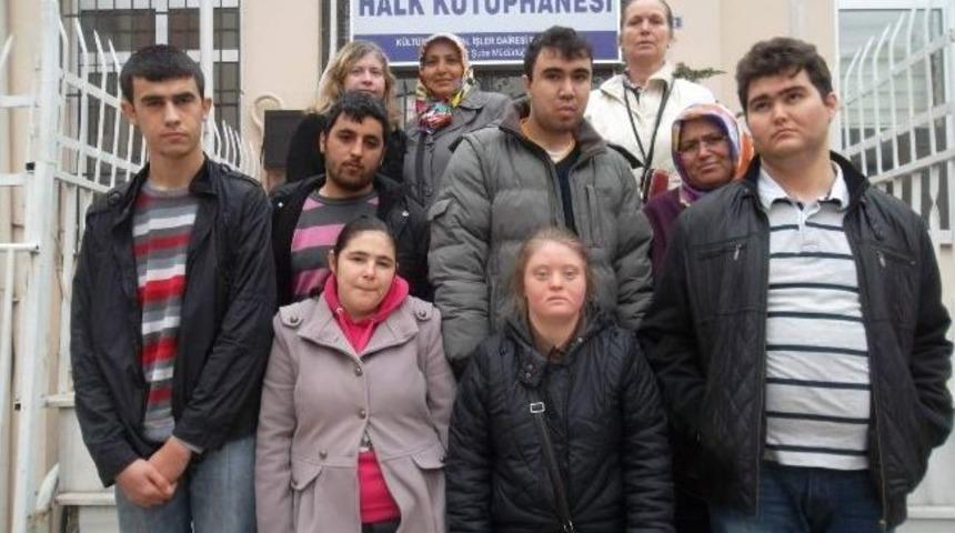 Engelli Meclisi K&uuml;t&uuml;phane&rsquo;de