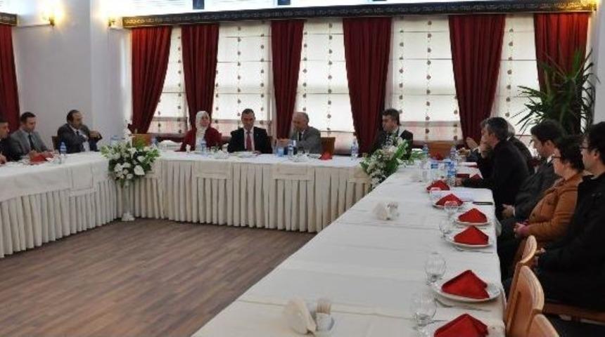 Başkan İ&ccedil;a Tapu Kadastro Genel M&uuml;d&uuml;r&uuml; İle Bir Araya Geldi