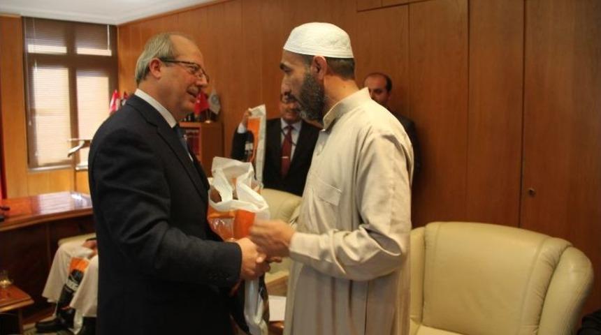 Suriyeli Imamlar M&uuml;ft&uuml; G&ouml;kce'yi Zayaret Etti