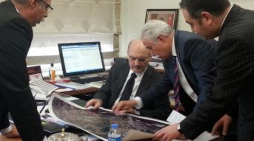 Zihni Aldırmaz Bakan Bayraktar&rsquo;ı Ziyaret Etti