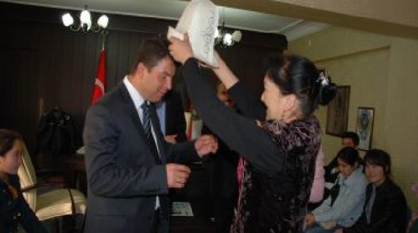 Ceyhan'da T&uuml;rk&ccedil;e Ş&ouml;leni