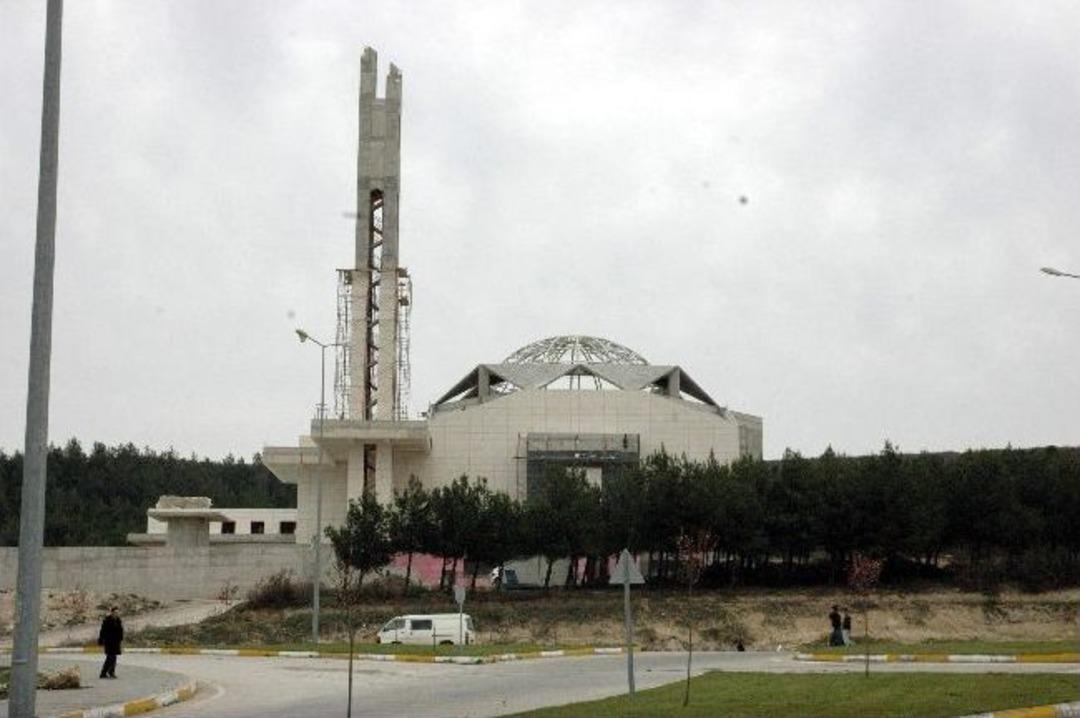 Balıkesir &Uuml;niversitesi Kamp&uuml;s Cami Yardım Bekliyor