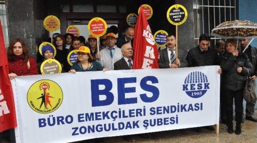 Bes, Sgk Emek&ccedil;ilerinin Yaşadıkları Hak Kayıplarına Tepki G&ouml;sterdi