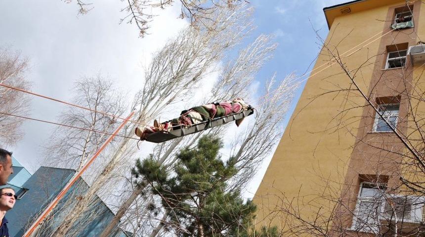 Erzurum Tapu Kadastro'da Yangın Ve Kurtarma Tatbikatı Yapıldı