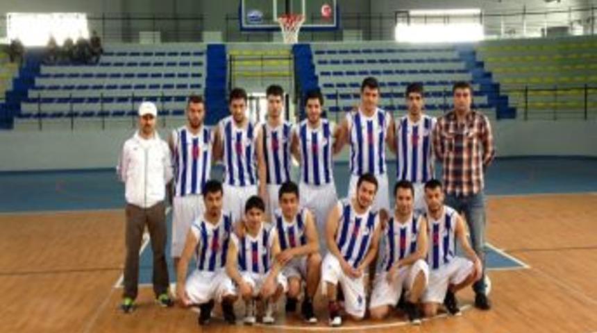 Ağrı İbrahim &Ccedil;e&ccedil;en &Uuml;niversitesi Basketbol Takımı Evinde Galip