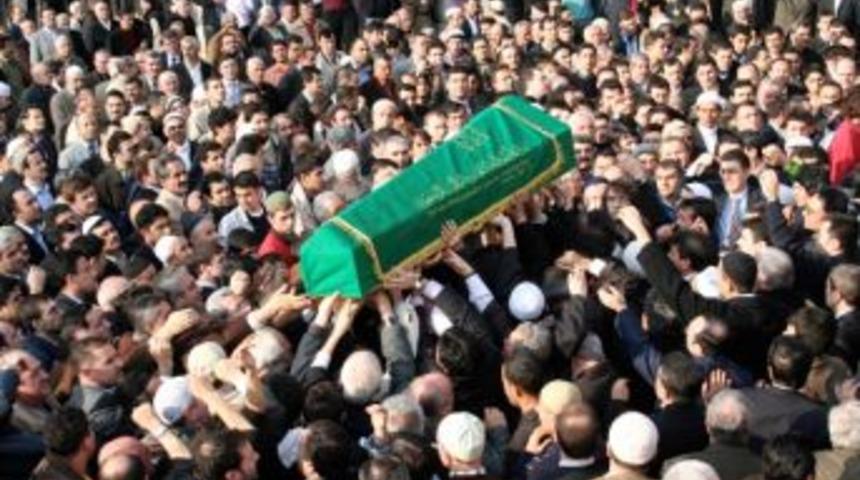 Aydın Belediyesi eski doktoru Evrim G&uuml;lg&uuml;n vefat etti