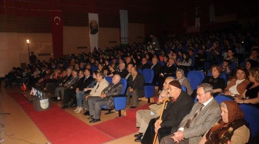 Karab&uuml;k&rsquo;te &ldquo;gen&ccedil; Osman&rdquo; Adlı Tiyatro Oyununu