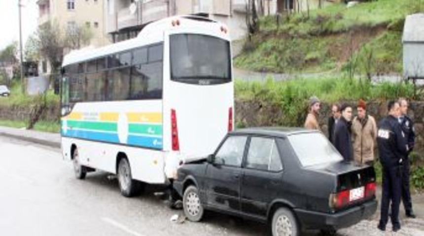 Ereğli&rsquo;de Trafik Kazası: 2 Yaralı