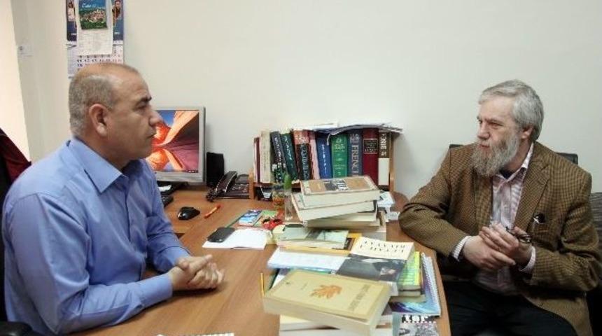 Ga&uuml;n'den Estonya &Uuml;niversitelerine T&uuml;rk Dili Edebiyatı K&uuml;rs&uuml;s&uuml; Desteği