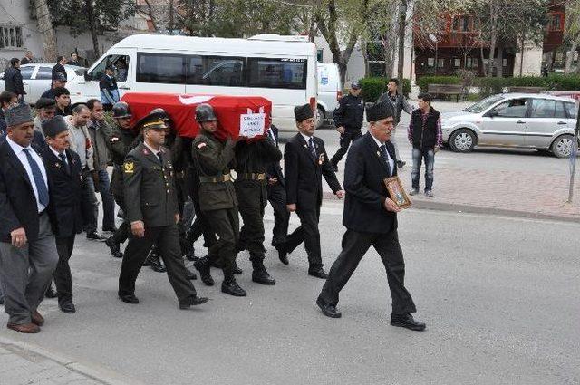Kore Gazisi Askeri T&ouml;renle Defnedildi 2