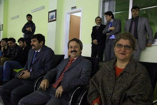 As&uuml; Salon Futbol Takımı Kupayı Aldı 1