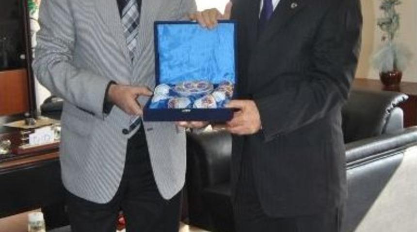 Bursa Valisi Şahabettin Harput, Şof&ouml;rler Ve Otomobilciler Esnaf Odası'nı Ziyaret Etti