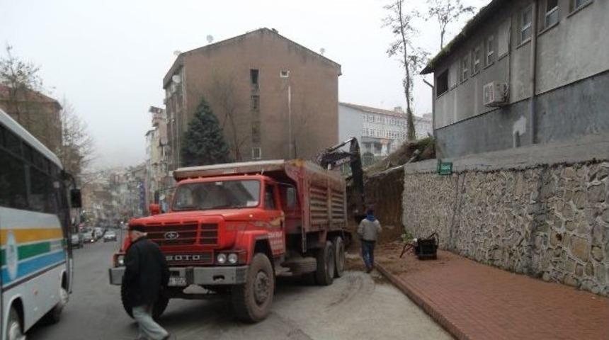 Kdz. Ereğli Belediyesi'nden Kaldırım D&uuml;zenleme &Ccedil;alışması