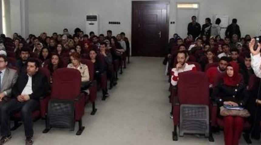 Ga&uuml;n&rsquo;de &ldquo;&ccedil;anakkale Ruhu&rdquo; Konferansı