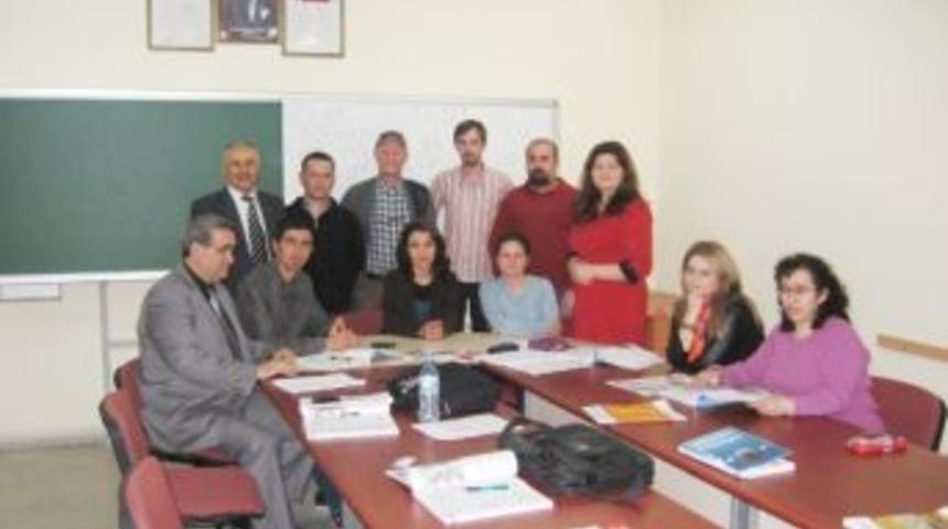 Burhaniye&rsquo;de Rus&ccedil;a Kursu A&ccedil;ıldı