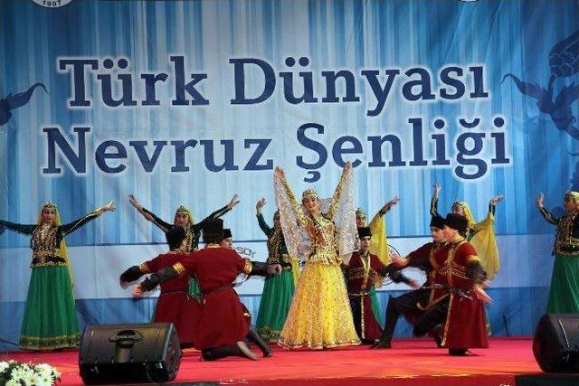 Türk Soydaşlar Talaslı Çocukları Coşturdu