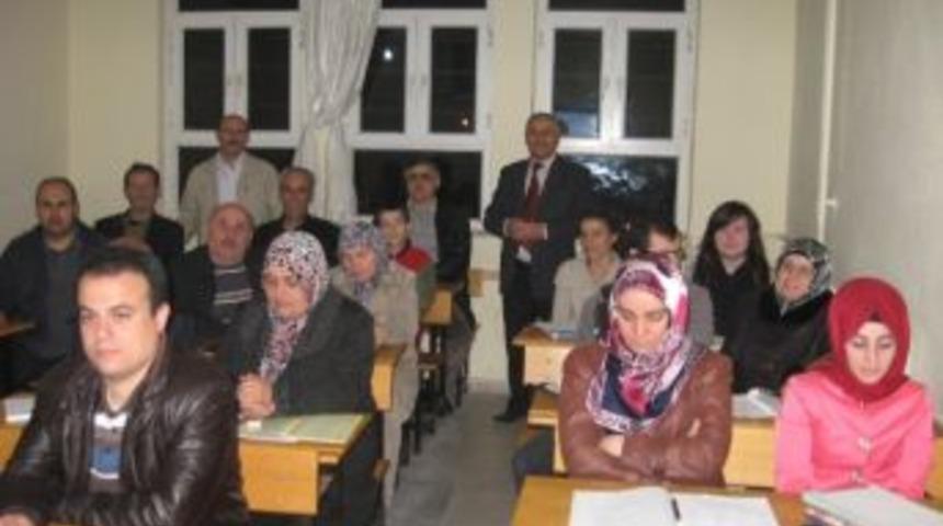 Burhaniye&rsquo;de Arap&ccedil;a Kursuna B&uuml;y&uuml;k İlgi